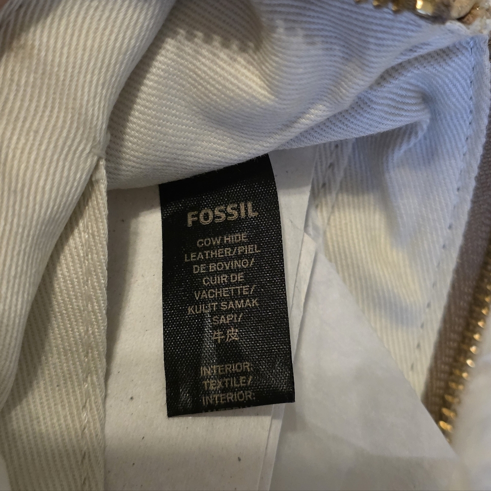 Fossil Leather Wristlet Clutch NEW - Picture 5 of 6